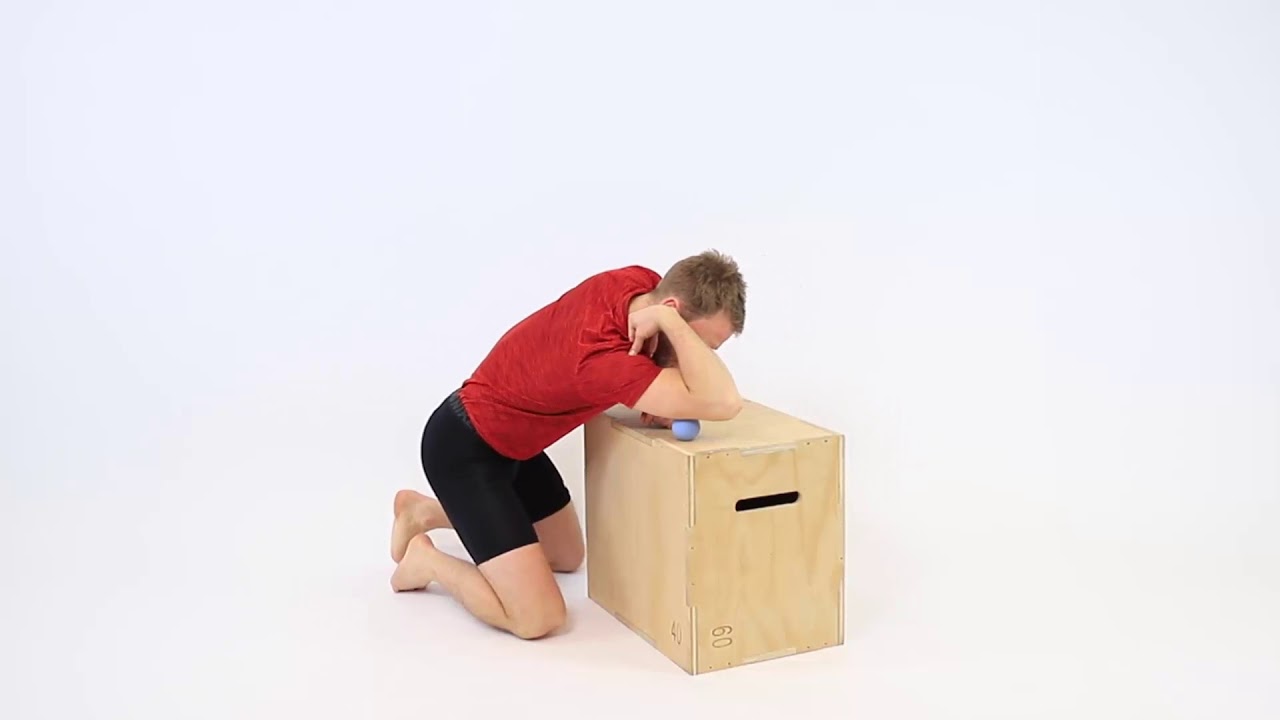 Triceps massage med lacrosse bold